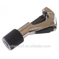 Pipe Cutter for Cutting Pipe or Tube in Zinc or Aluminum Alloy Body